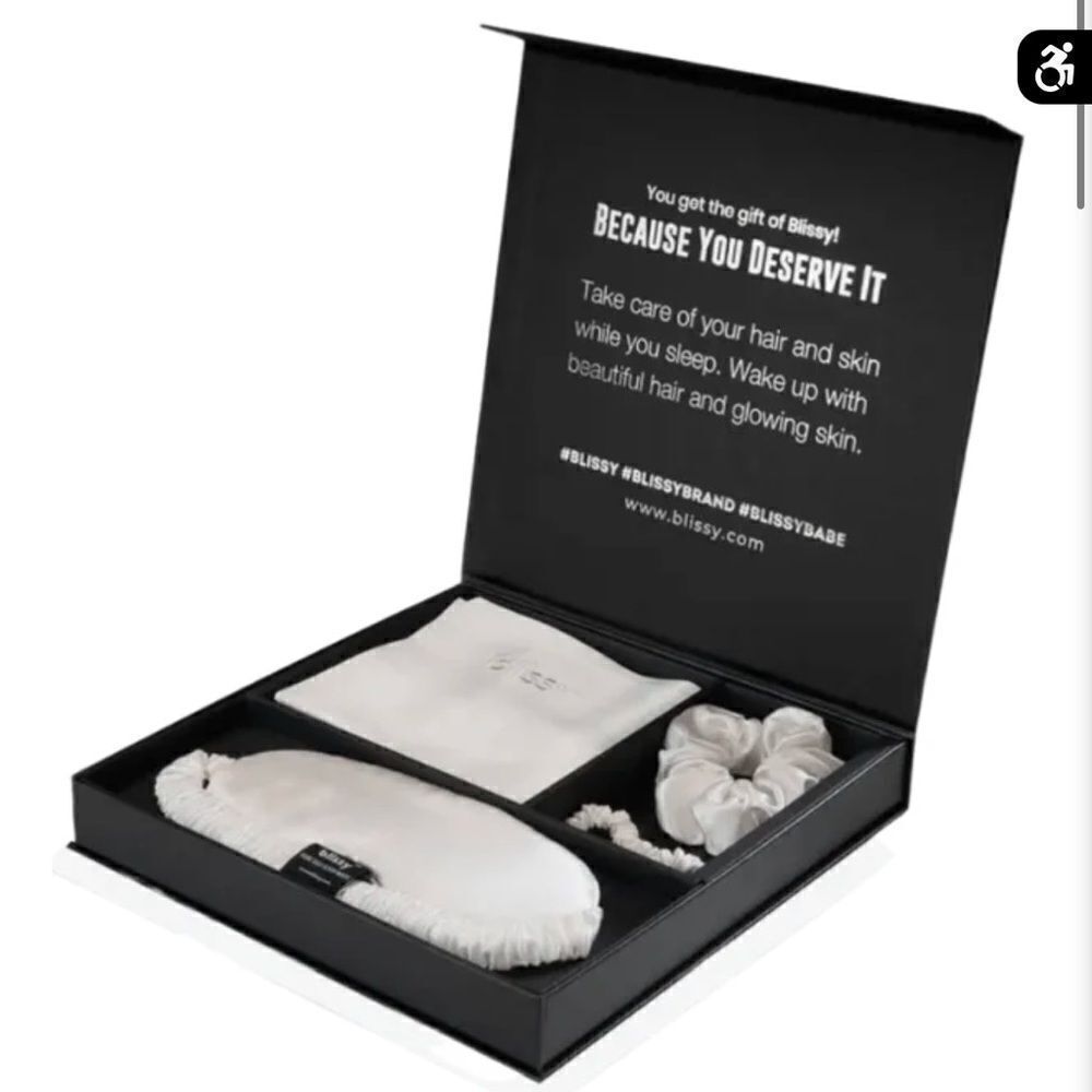 NIB Blissy King Size Dream Set silver